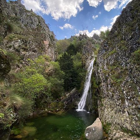 Abrigo Das Penhas Мантейгаш Екстер'єр фото